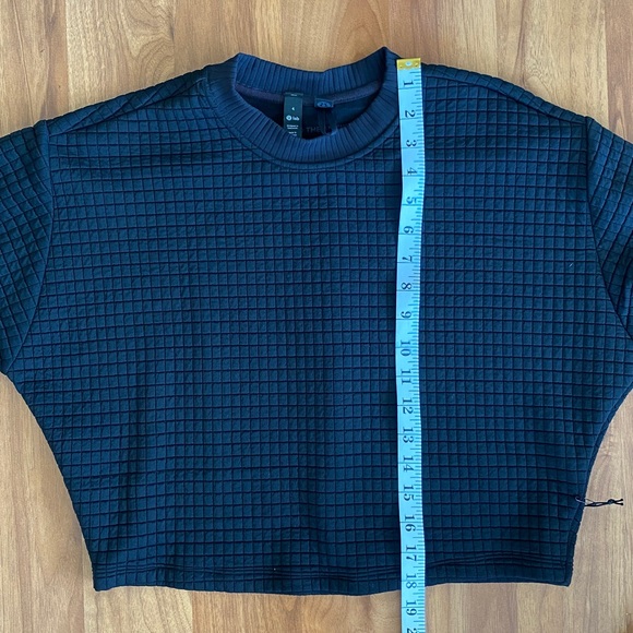 ❤️ Lululemon LAB Textured Grid Cropped Pullover Crew Sweater Size 4 Black NWT - Picture 9 of 13